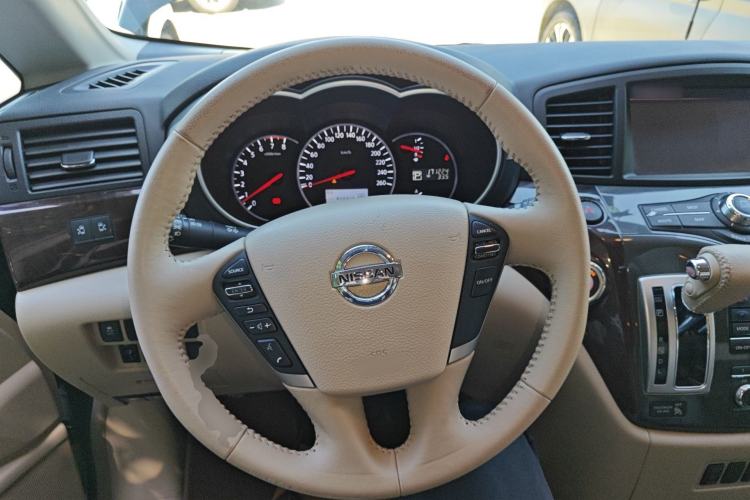 Used Nissan Quest 2015 3.5L SL Steering Wheel