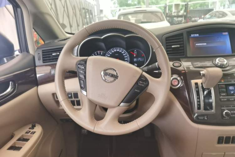 Used Nissan Quest 2015 3.5L SL Steering Wheel