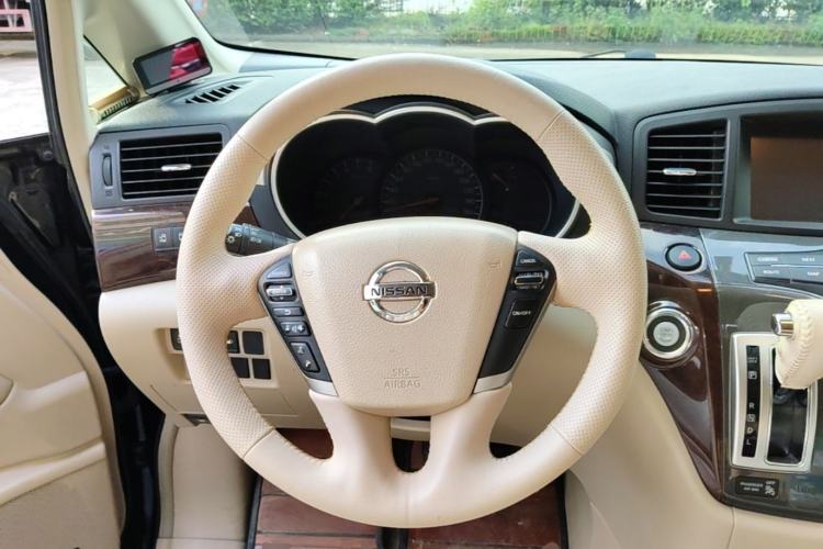 Used Nissan Quest 2015 3.5L SL Steering Wheel