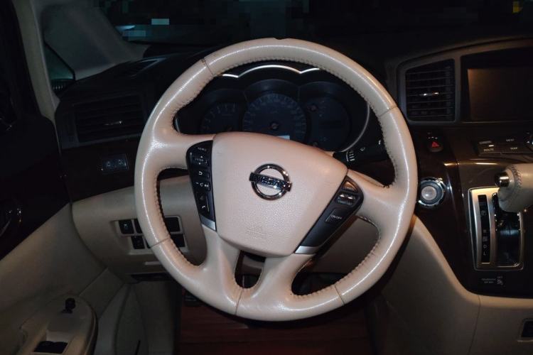 Used Nissan Quest 2015 3.5L SL Steering Wheel