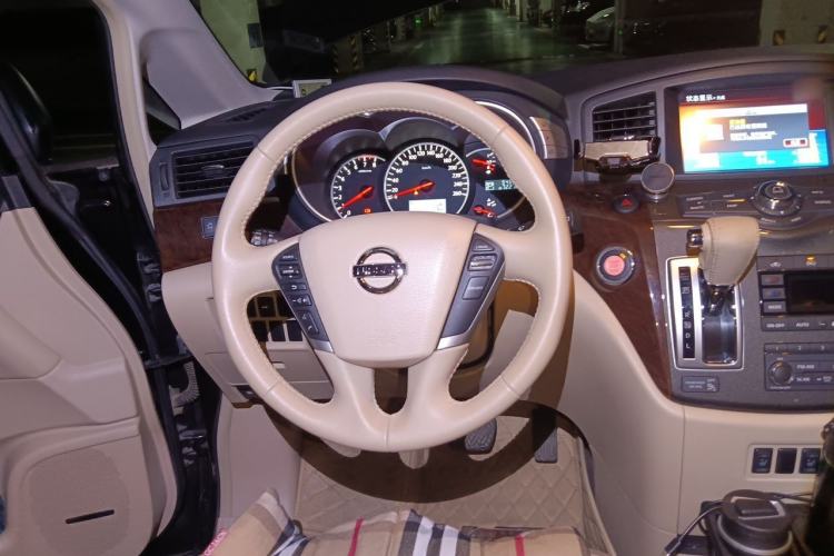 Used Nissan Quest 2015 3.5L SL Steering Wheel