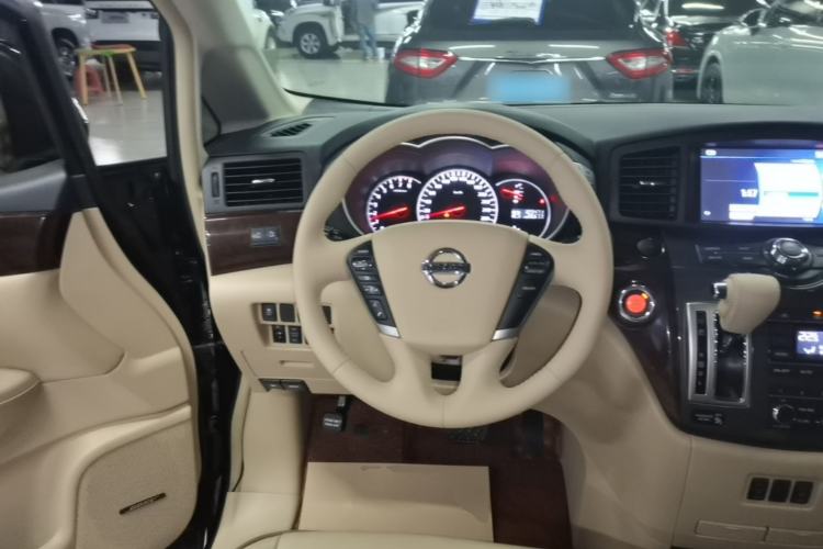 Used Nissan Quest 2015 3.5L SL Steering Wheel