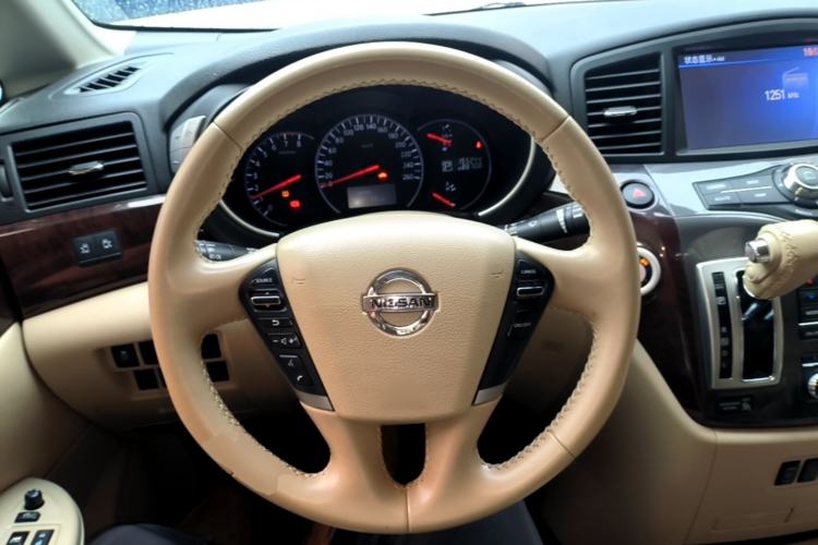 Used Nissan Quest 2015 3.5L SL Steering Wheel