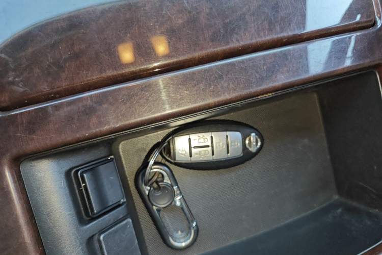 Used Nissan Quest 2015 3.5L SL Vehicle Key