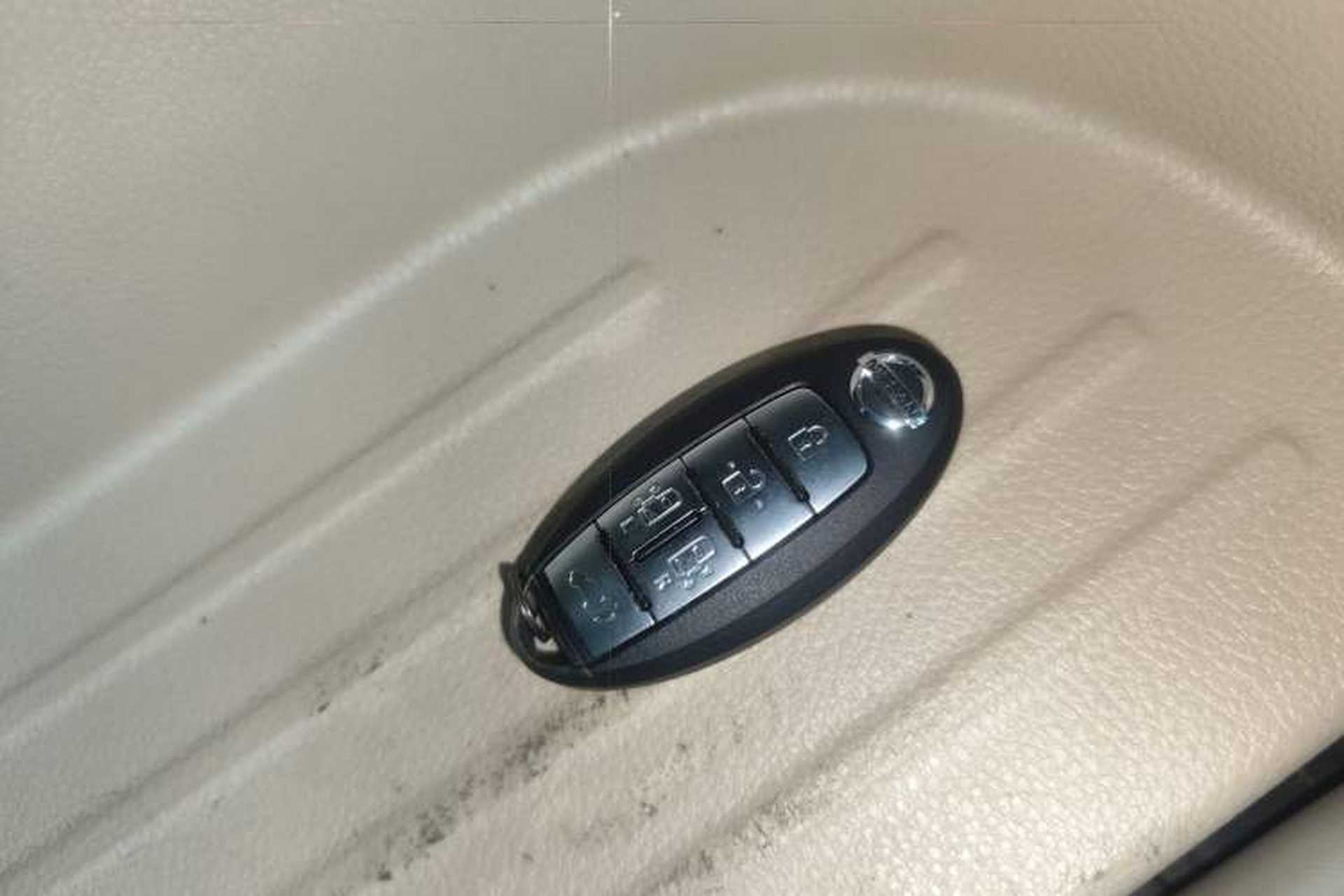 Used Nissan Quest 2015 3.5L SL Vehicle Key
