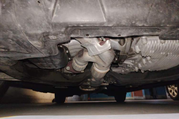 Used Nissan Quest 2015 3.5L SL Chassis Front