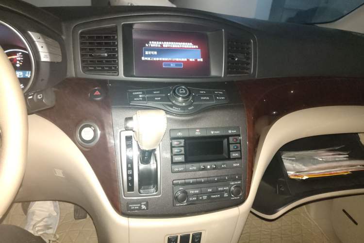 Used Nissan Quest 2015 3.5L SL Audio And AC Panel