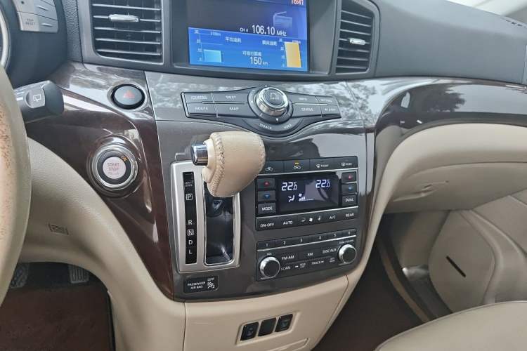 Used Nissan Quest 2015 3.5L SL Audio And AC Panel