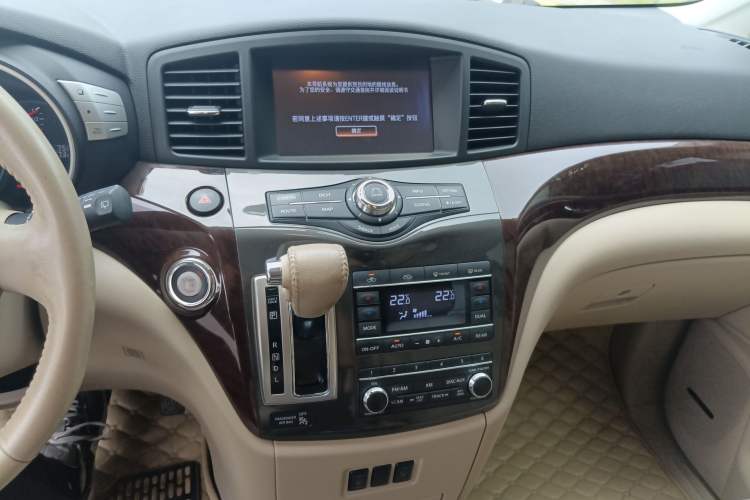 Used Nissan Quest 2015 3.5L SL Audio And AC Panel