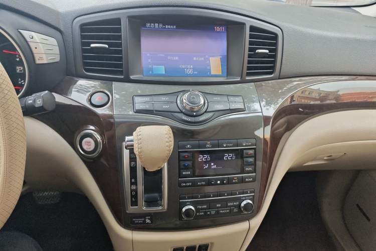 Used Nissan Quest 2015 3.5L SL Audio And AC Panel