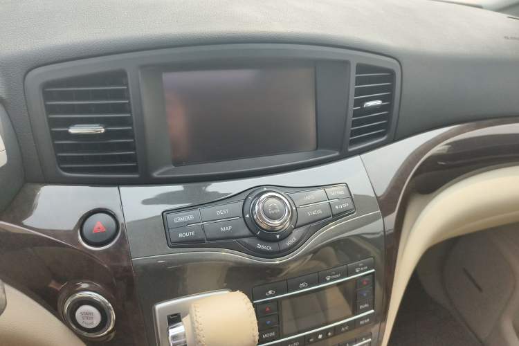 Used Nissan Quest 2015 3.5L SL Audio And AC Panel