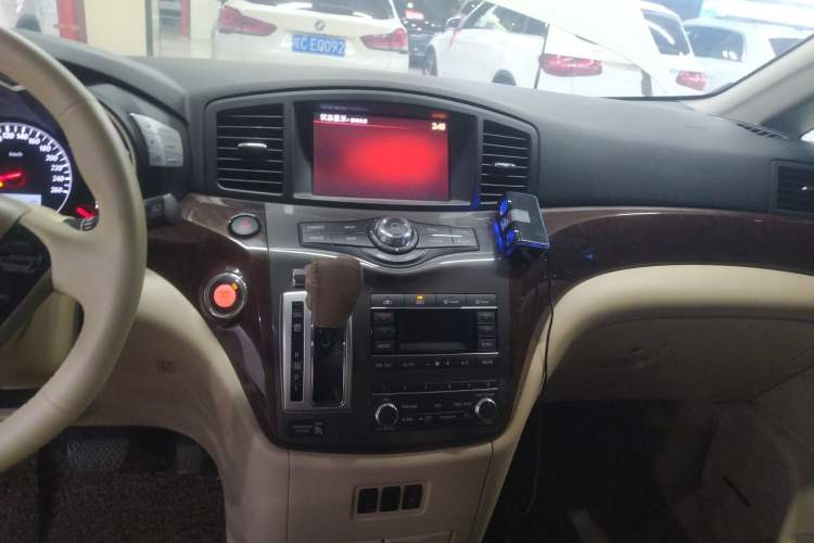Used Nissan Quest 2015 3.5L SL Audio And AC Panel