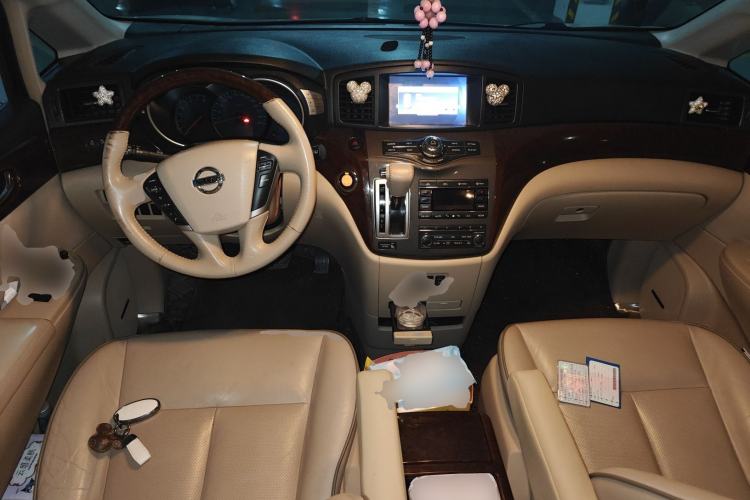 Used Nissan Quest 2015 3.5L SL Center Console