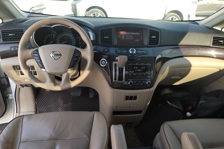 Used Nissan Quest 2015 3.5L SL Center Console