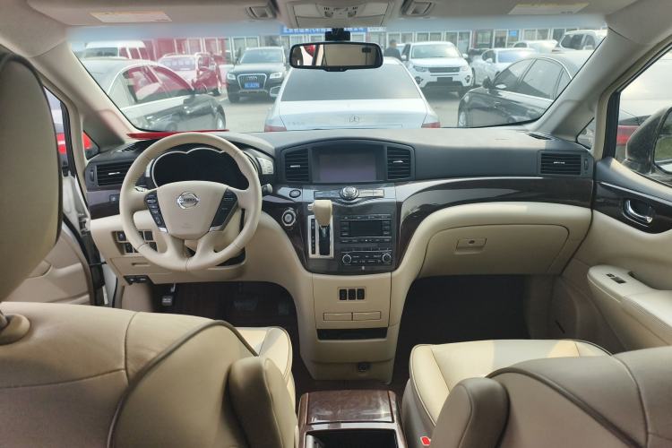 Used Nissan Quest 2015 3.5L SL Center Console