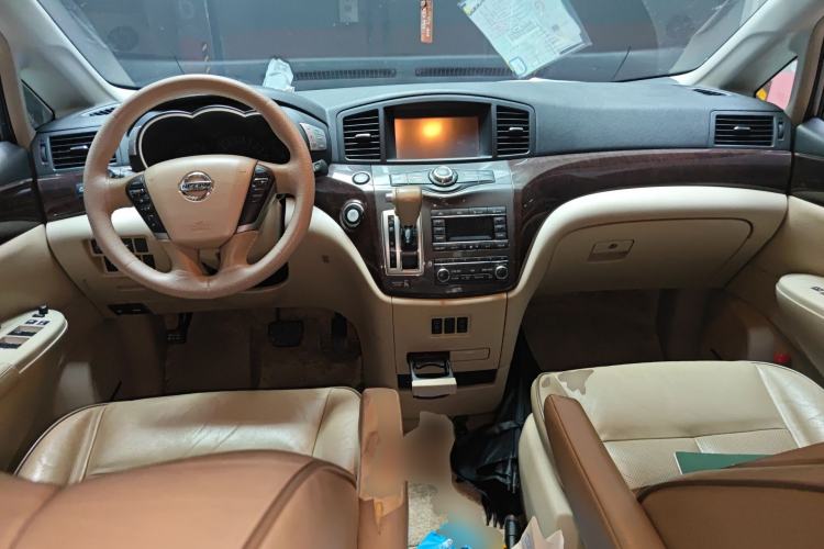 Used Nissan Quest 2015 3.5L SL Center Console