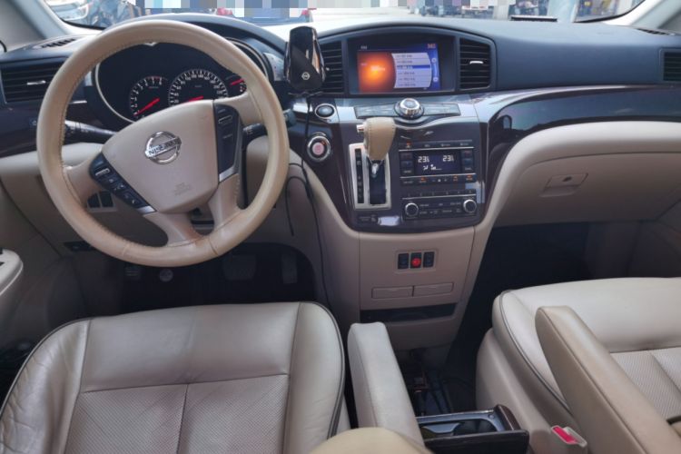 Used Nissan Quest 2015 3.5L SL Center Console