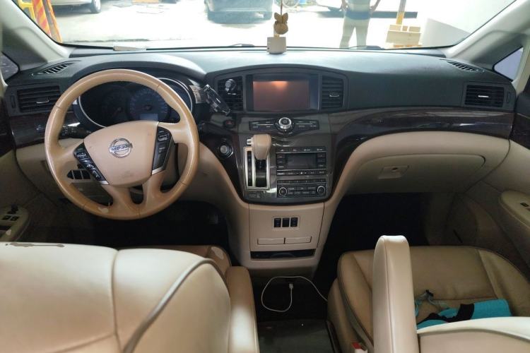 Used Nissan Quest 2015 3.5L SL Center Console