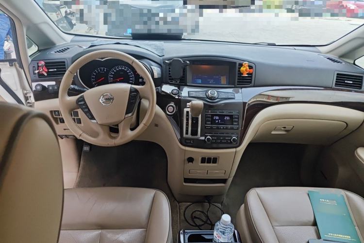 Used Nissan Quest 2015 3.5L SL Center Console