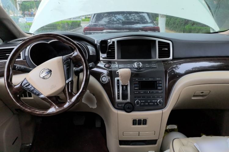 Used Nissan Quest 2015 3.5L SL Center Console