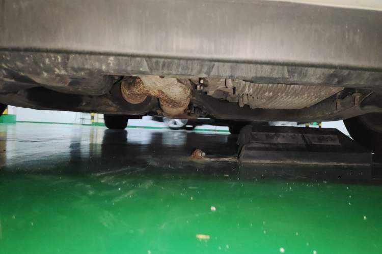 Used Nissan Quest 2015 3.5L SL Chassis Front