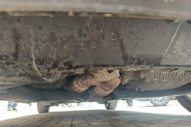 Used Nissan Quest 2015 3.5L SL Chassis Front