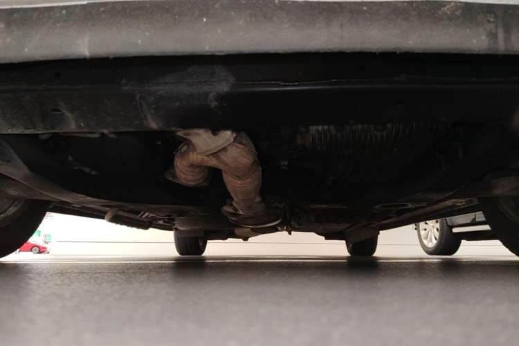 Used Nissan Quest 2015 3.5L SL Chassis Front