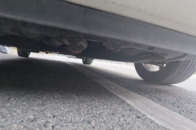Used Nissan Quest 2015 3.5L SL Chassis Front