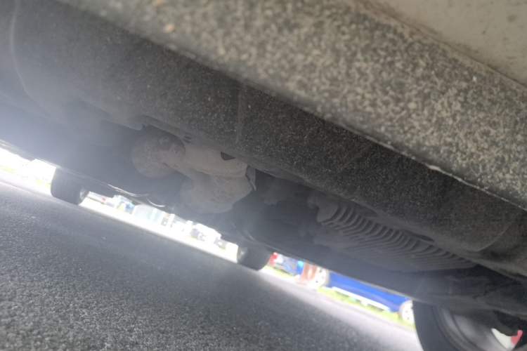 Used Nissan Quest 2015 3.5L SL Chassis Front