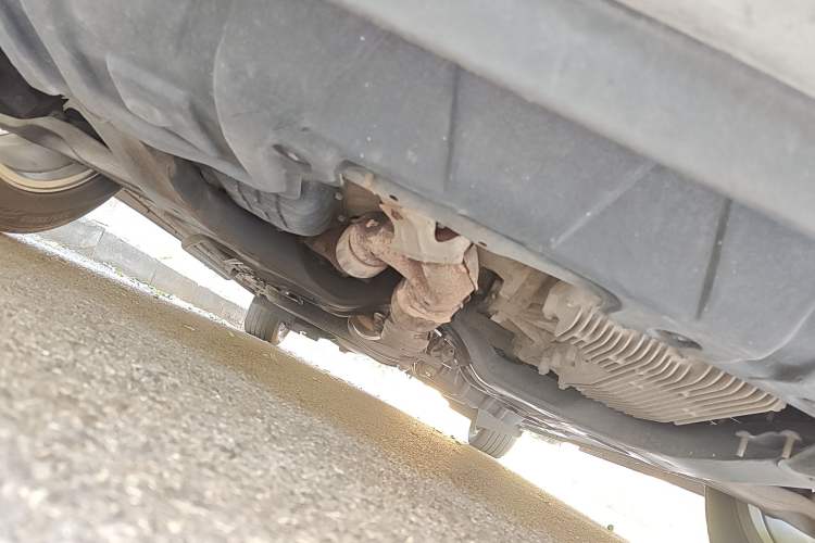 Used Nissan Quest 2015 3.5L SL Chassis Front
