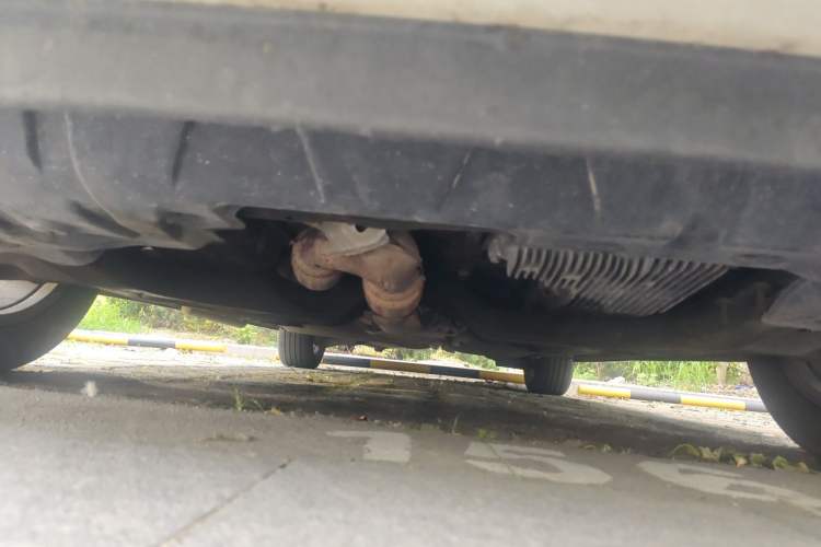 Used Nissan Quest 2015 3.5L SL Chassis Front