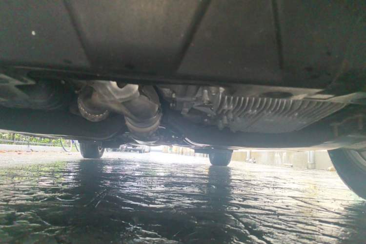 Used Nissan Quest 2015 3.5L SL Chassis Front