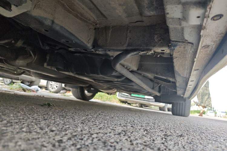 Used Nissan Quest 2015 3.5L SL Chassis Front Left