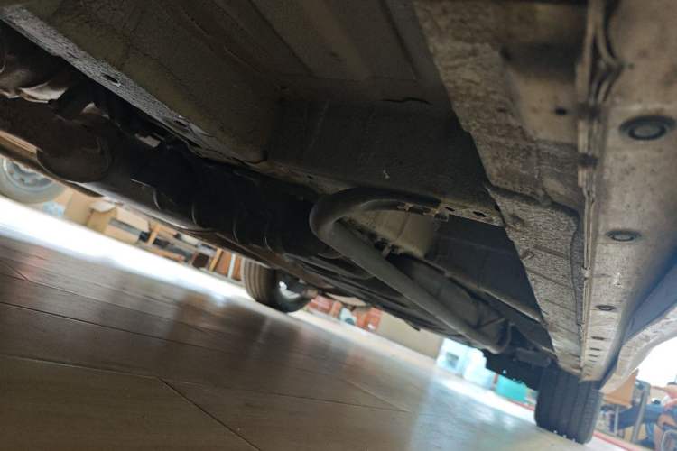 Used Nissan Quest 2015 3.5L SL Chassis Front Left