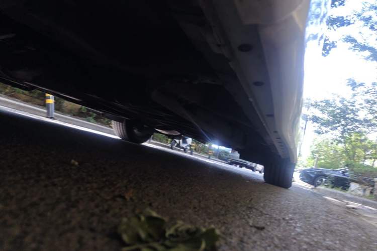 Used Nissan Quest 2015 3.5L SL Chassis Front Left