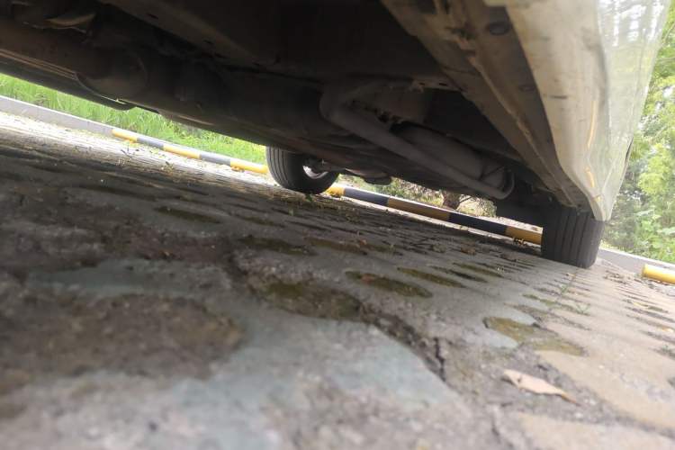 Used Nissan Quest 2015 3.5L SL Chassis Front Left