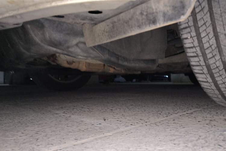 Used Nissan Quest 2015 3.5L SL Chassis Front Left