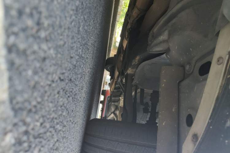 Used Nissan Quest 2015 3.5L SL Chassis Front Left