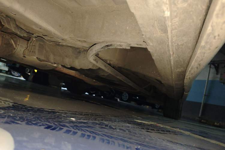 Used Nissan Quest 2015 3.5L SL Chassis Front Left