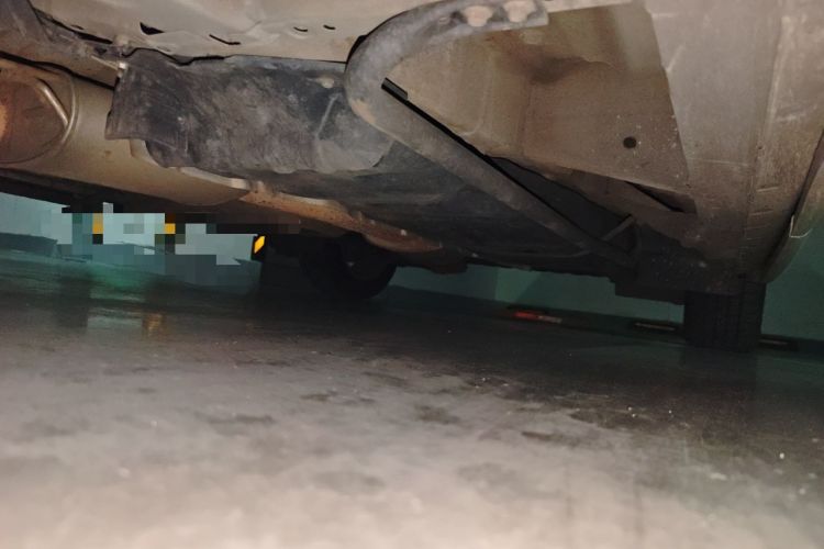 Used Nissan Quest 2015 3.5L SL Chassis Front Left