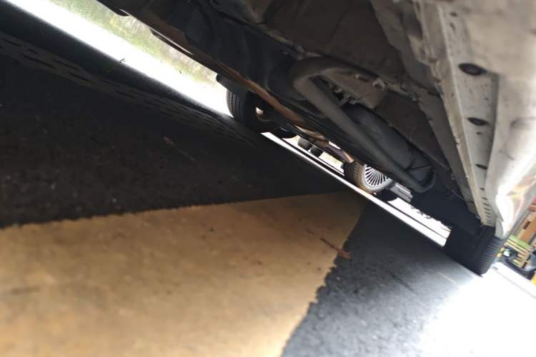 Used Nissan Quest 2015 3.5L SL Chassis Front Left