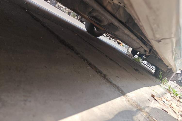 Used Nissan Quest 2015 3.5L SL Chassis Front Left