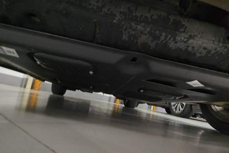 Used Nissan Quest 2015 3.5L SL Chassis Front