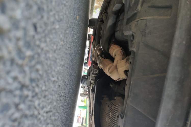 Used Nissan Quest 2015 3.5L SL Chassis Front