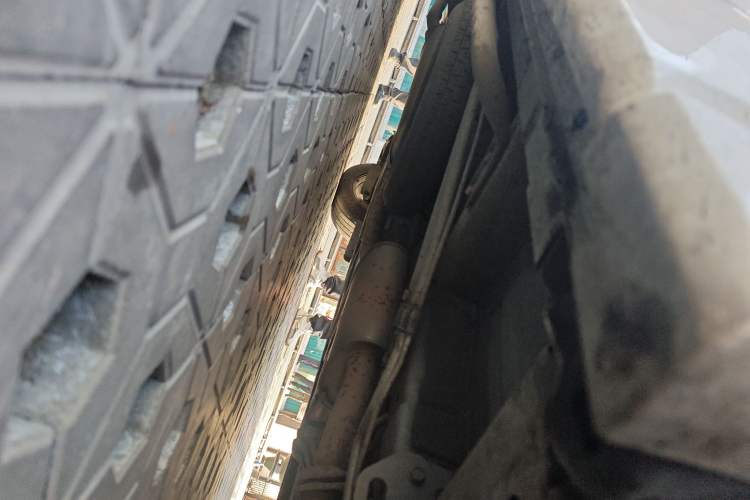 Used Nissan Quest 2015 3.5L SL Chassis Front Right