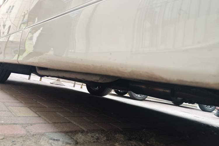 Used Nissan Quest 2015 3.5L SL Chassis Front Right