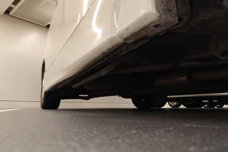 Used Nissan Quest 2015 3.5L SL Chassis Front Right