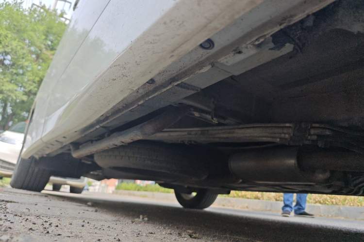 Used Nissan Quest 2015 3.5L SL Chassis Front Right