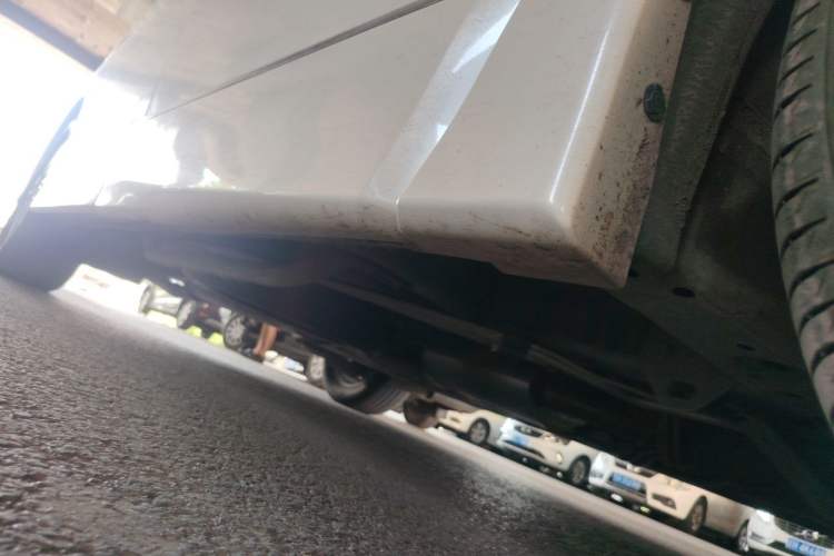 Used Nissan Quest 2015 3.5L SL Chassis Front Right