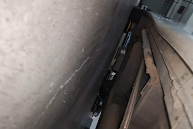 Used Nissan Quest 2015 3.5L SL Chassis Front Right